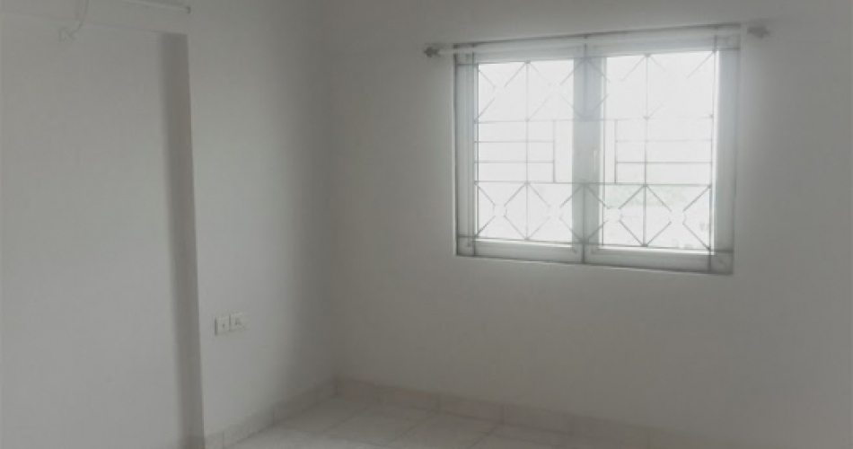 spacious 2 bhk flat for sale in mantri splendor , hennur main road